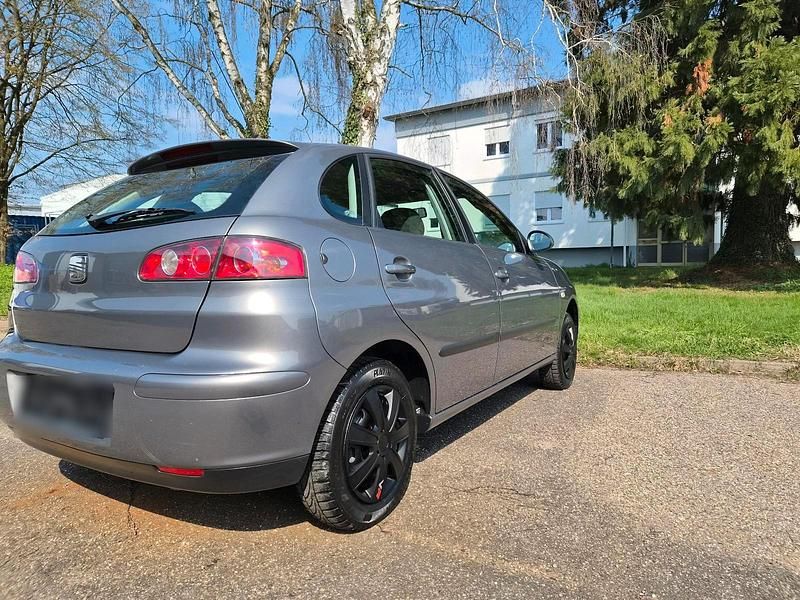 Gebraucht Seat Ibiza 75 PS (55 kW) 2005 Grau Kleinwagen