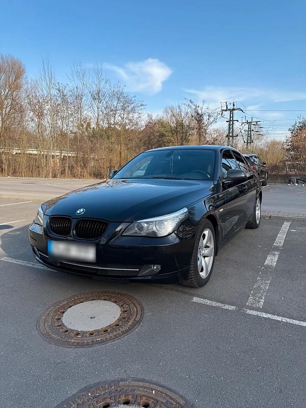Gebraucht BMW 520 Shadowline 177 PS (130 kW) 2009 Schwarz Limousine