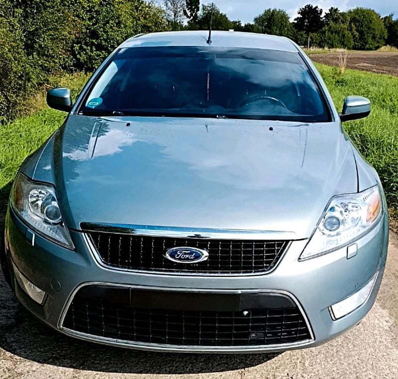 Grau Gebraucht 2008 Ford Mondeo Titanium Limousine | 2.500 € (Guter Preis) - Bild 1/4