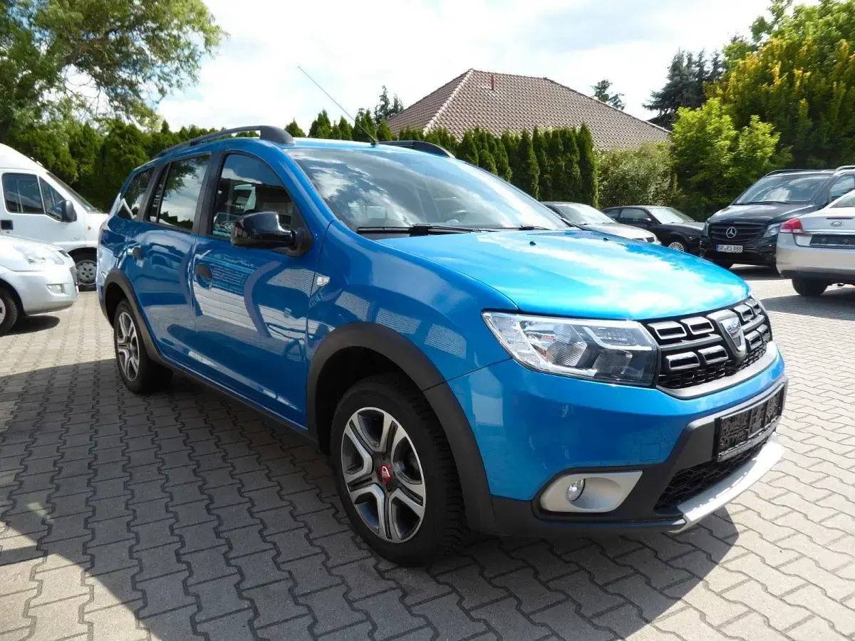 Gebraucht Dacia Logan MCV Stepway 90 PS (66 kW) 2020 Blau Kombi