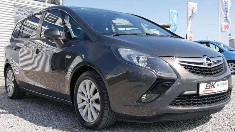Plat.anthr Gebraucht 2015 Opel Zafira Tourer Van / Kleinbus | 9.990 € (Fairer Preis) - Bild 1/4