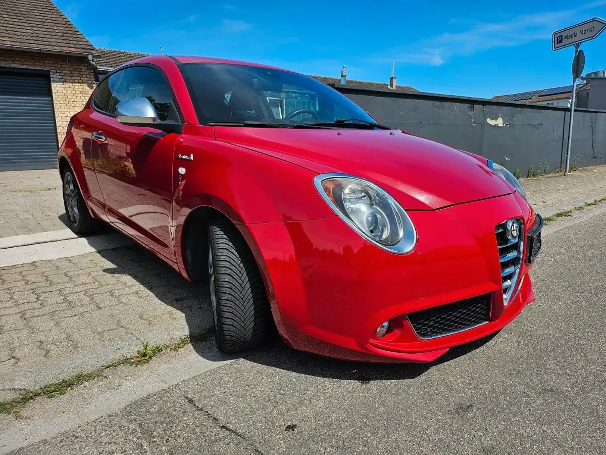 Gebraucht Alfa Romeo MiTo 105 PS (77 kW) 2014 Rot Kleinwagen