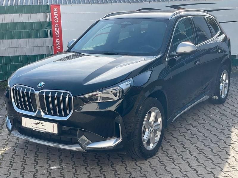 Schwarz Gebraucht 2024 BMW X1 xLine SUV | 41.490 € (Superpreis) - Bild 1/4