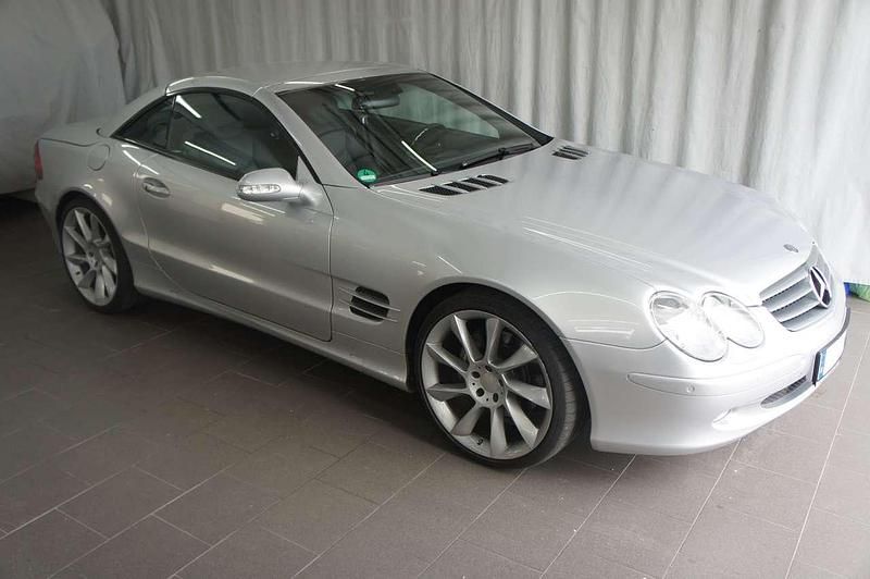 Silber Gebraucht 2002 Mercedes SL500 Cabrio | 29.900 € - Bild 1/3