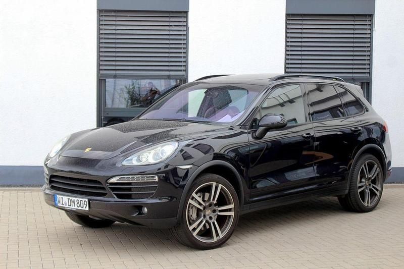 Schwarz Gebraucht 2011 Porsche Cayenne S Sport SUV | 19.900 € (Etwas zu teuer) - Bild 1/4