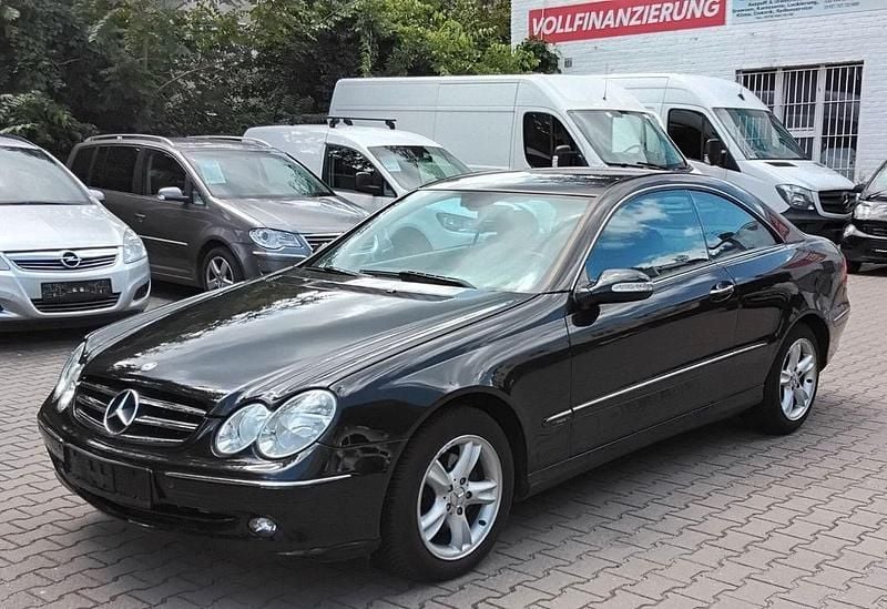 Schwarz Gebraucht 2004 Mercedes CLK200 Avantgarde Coupé | 6.950 € (Fairer Preis) - Bild 1/4