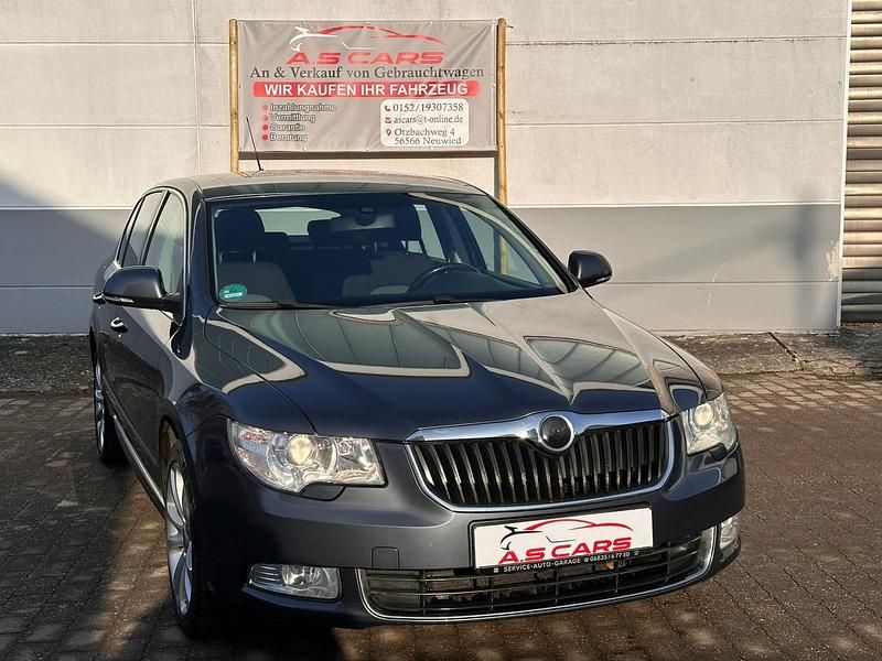Gebraucht Skoda Superb 160 PS (117 kW) 2008 Grau Limousine