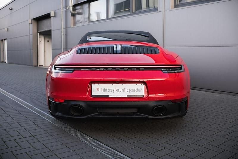 Gebraucht Porsche 992 480 PS (353 kW) 2023 Indischrot Cabrio