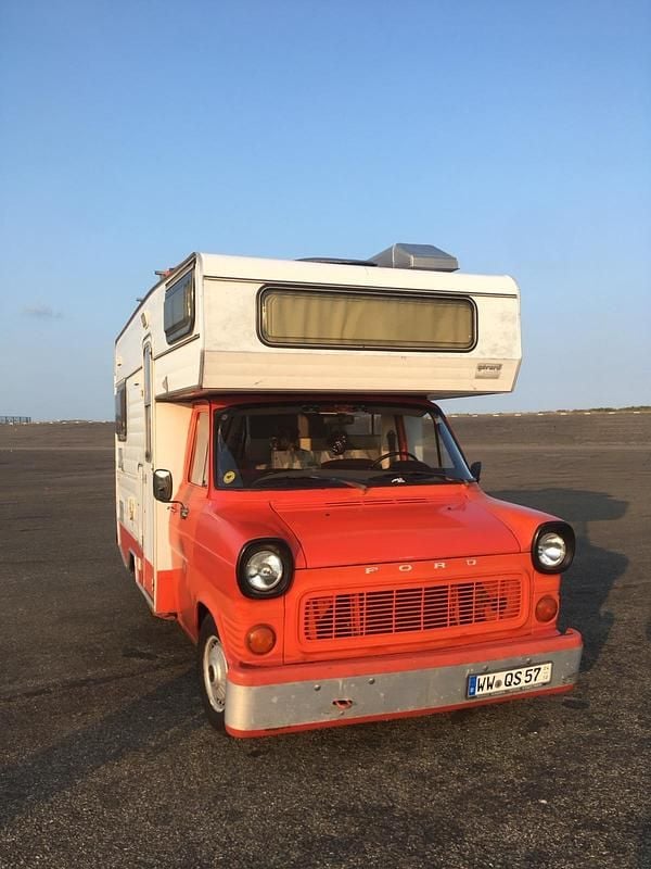 Second-hand Ford Transit 70 CP (51 kW) 1978 Portocaliu Van