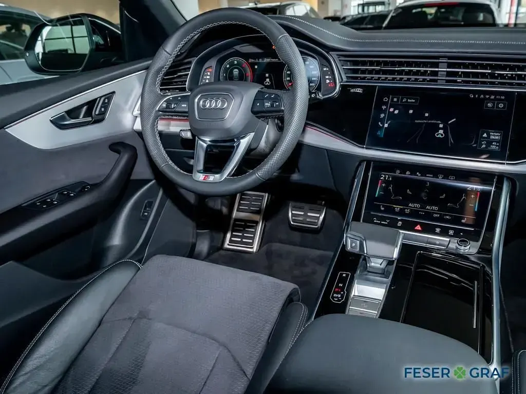Gebraucht Audi Q8 Ambiente 286 PS (210 kW) 2024 Daytonagrau perleffekt SUV