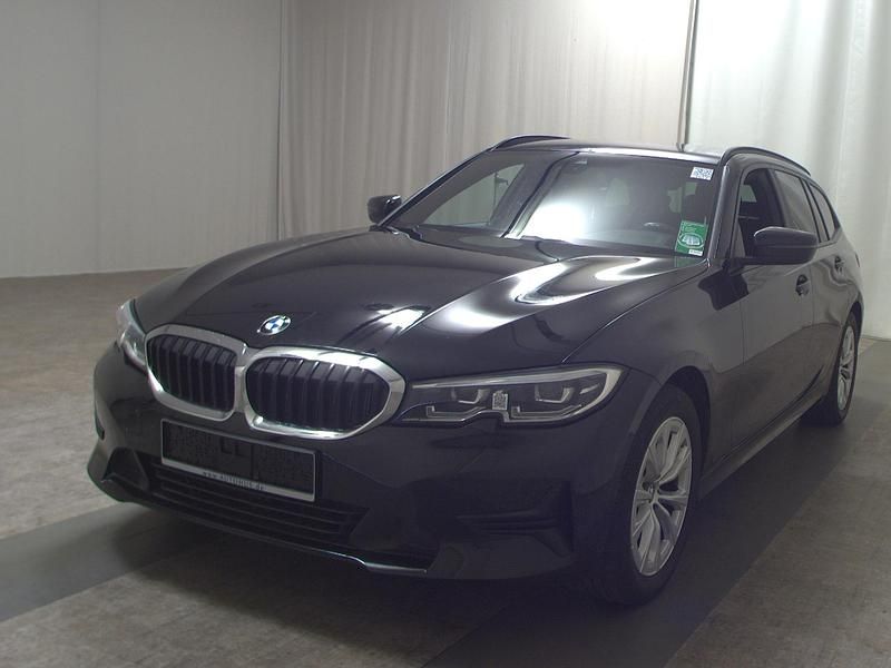 Gebraucht BMW 320 Advantage 190 PS (139 kW) 2021 Schwarz Kombi