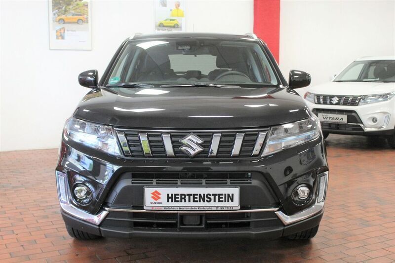 Schwarz Gebraucht 2022 Suzuki Vitara Comfort SUV | 25.470 € (Fairer Preis) - Bild 1/4