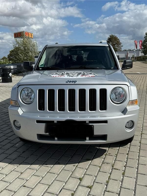 Silber Gebraucht 2011 Jeep Patriot SUV | 4.500 € (Superpreis) - Bild 1/4