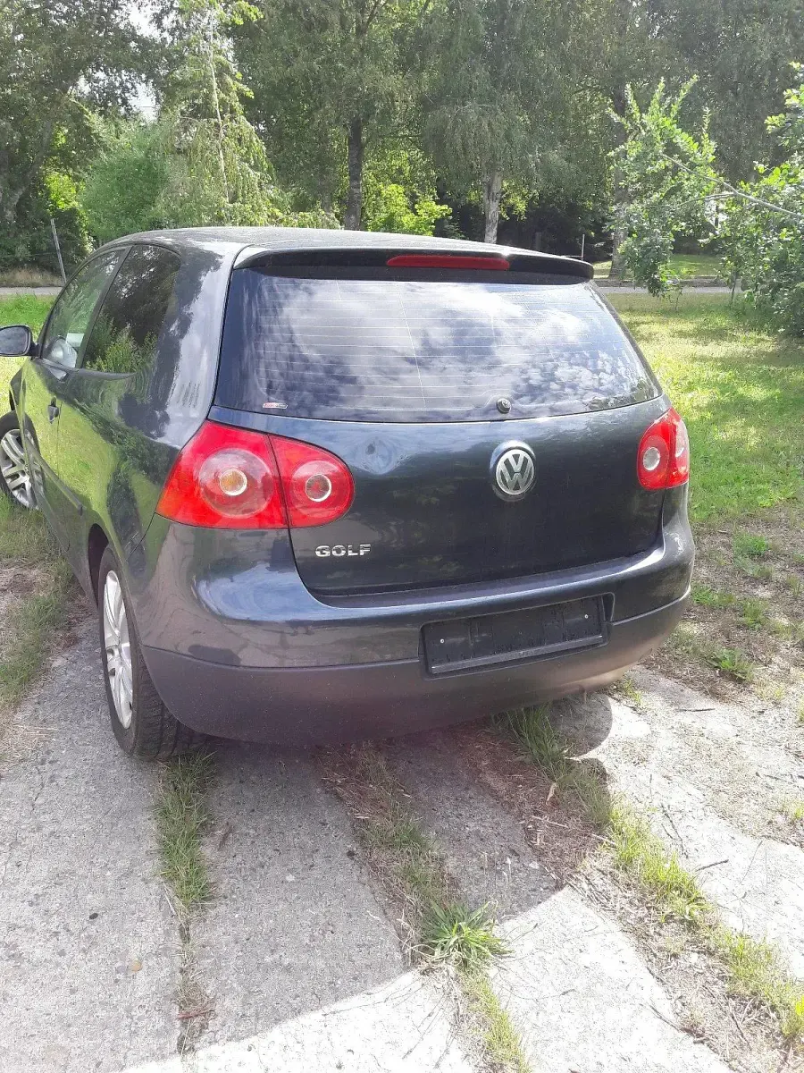 Gebraucht VW Golf IV 104 PS (76 kW) 2005 Blau Limousine