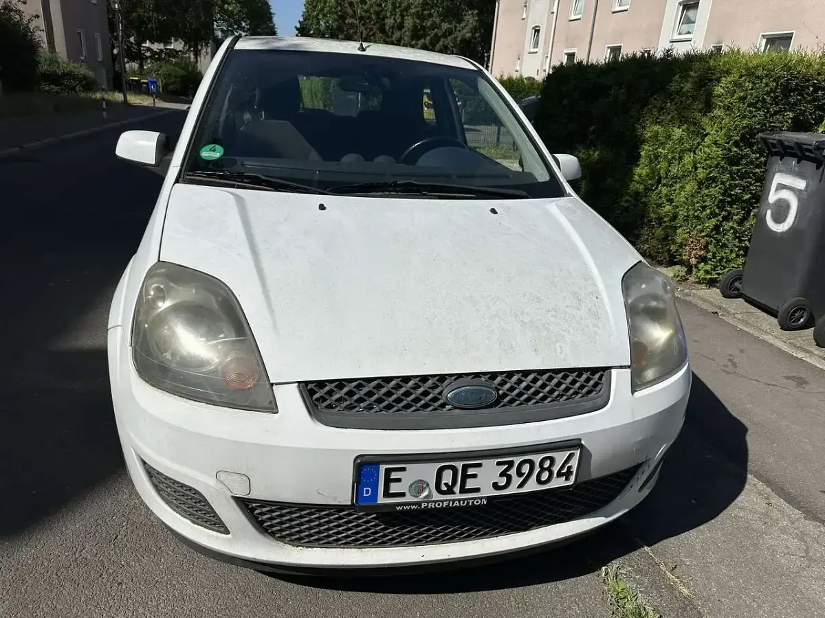 Gebraucht Ford Fiesta Ghia 80 PS (58 kW) 2008 Kleinwagen