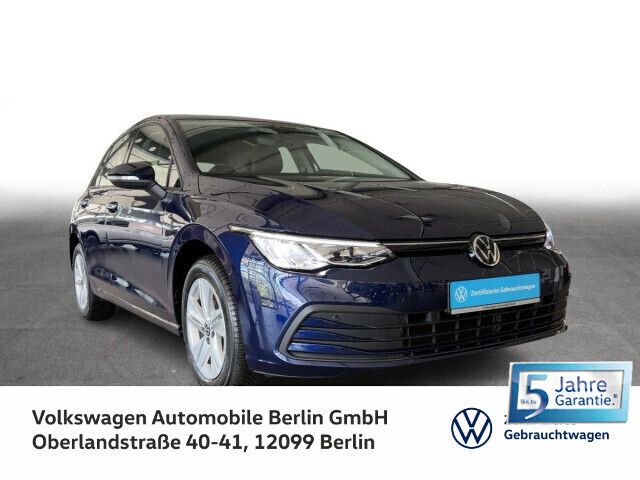 Atlantic blue metallic Gebraucht 2023 VW Golf VIII Life Limousine | 24.840 € (Fairer Preis) - Bild 1/3