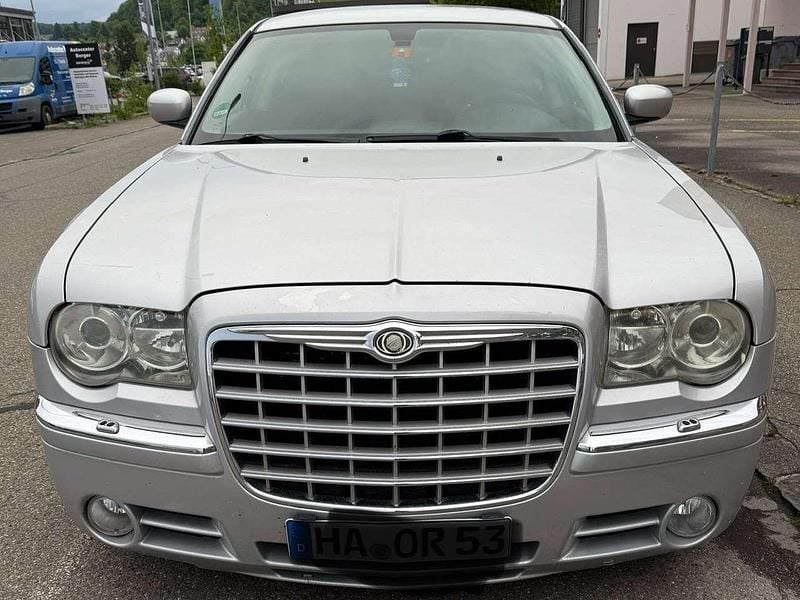 Grau Gebraucht 2007 Chrysler 300C Touring Kombi | 3.500 € (Guter Preis) - Bild 1/4