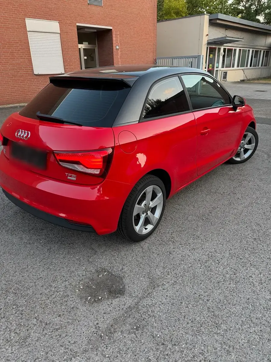 Gebraucht Audi A1 82 PS (60 kW) 2017 Rot Kleinwagen