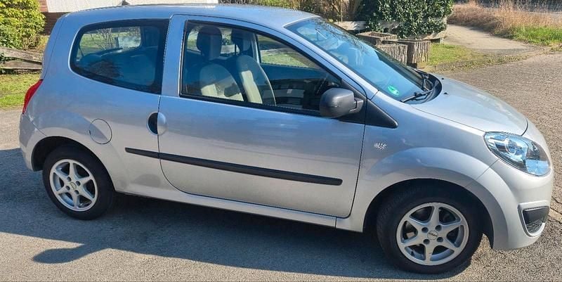 Gebraucht Renault Twingo 56 PS (41 kW) 2010 Grau Kleinwagen
