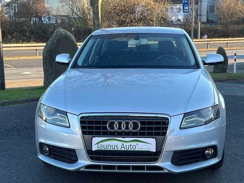 Gebraucht Audi A4 Ambition 143 PS (105 kW) 2010 Silber Limousine
