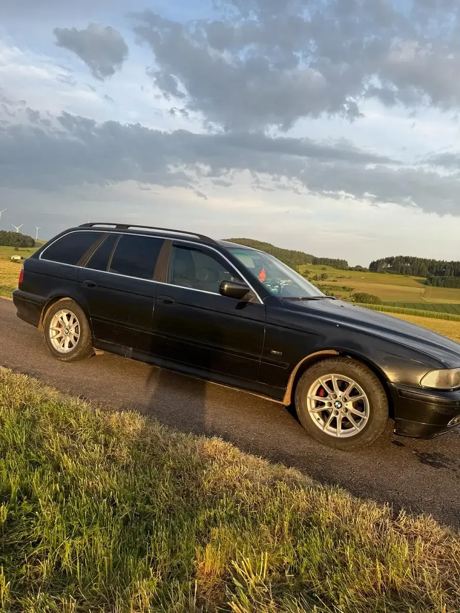 Gebraucht BMW 520 170 PS (125 kW) 2003 Schwarz Kombi