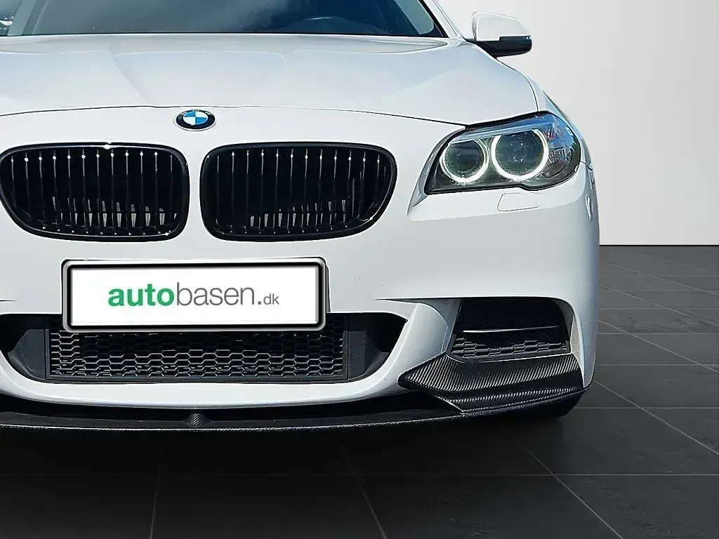 Gebraucht BMW 530 258 PS (189 kW) 2014 Weiß Limousine