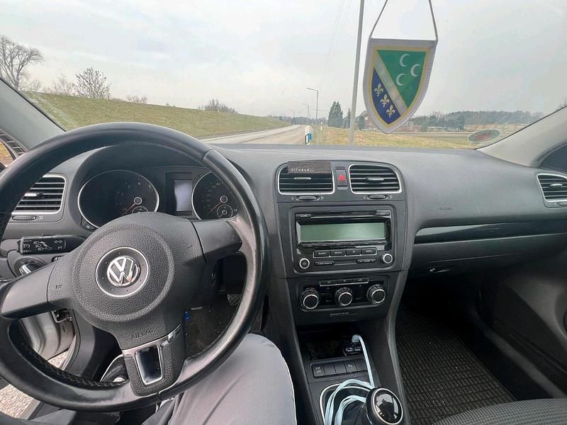 Gebraucht VW Golf VI 80 PS (58 kW) 2009 Silber Kleinwagen