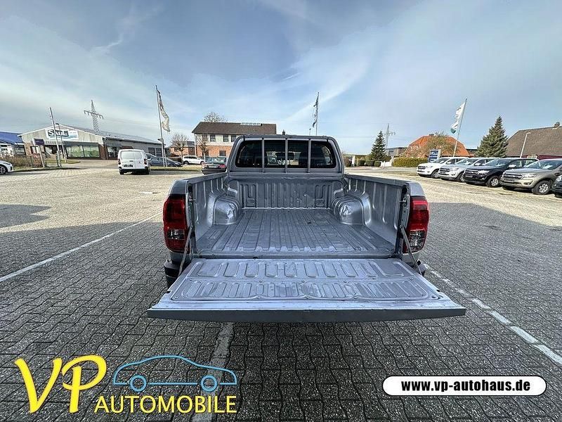 Gebraucht Toyota HiLux 150 PS (110 kW) 2020 Silber Pickup