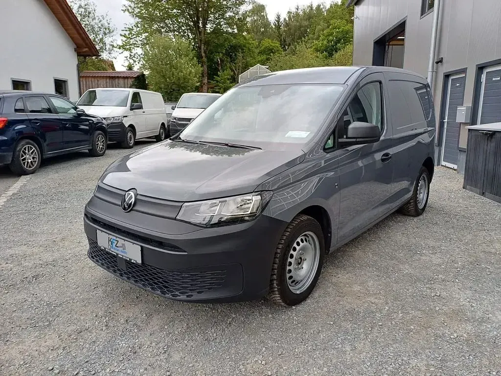 Gebraucht VW Caddy Basis 102 PS (75 kW) 2025 Grau Van / Kleinbus