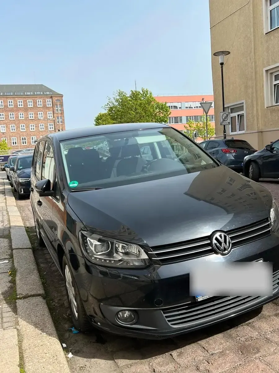 Usata VW Touran 105 CV (77 kW) 2015 Nero Monovolume