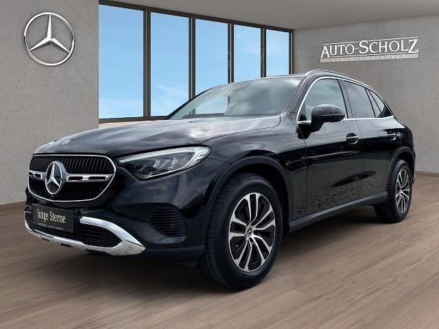 Schwarz Gebraucht 2023 Mercedes GLC200 Avantgarde SUV | 46.762 € (Superpreis) - Bild 1/4