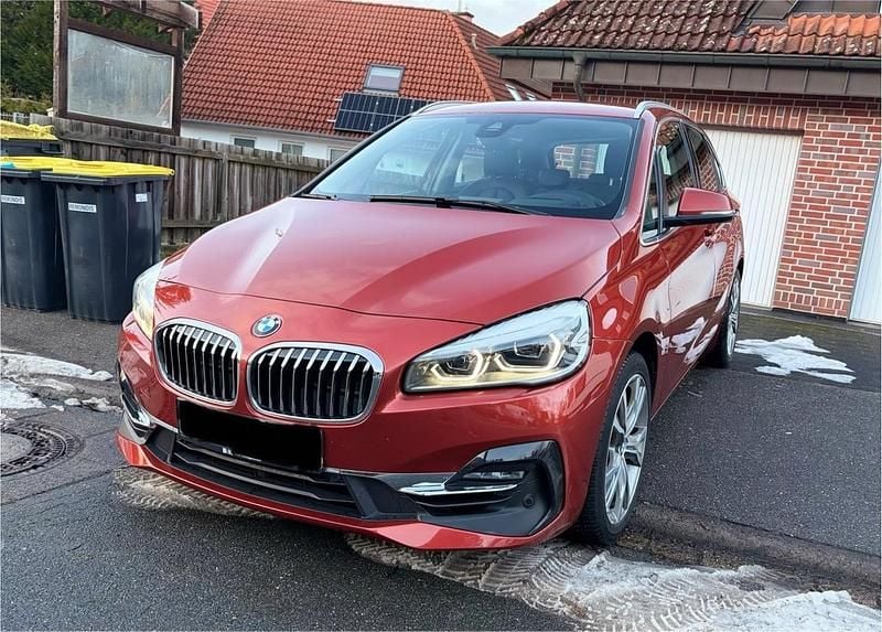 Orange Gebraucht 2019 BMW 218 Luxury Line Kombi | 17.500 € (Guter Preis) - Bild 1/4