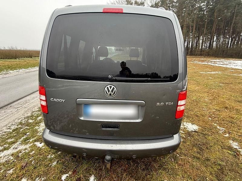Gebraucht VW Caddy Edition 140 PS (102 kW) 2012 Schwarz Van / Kleinbus
