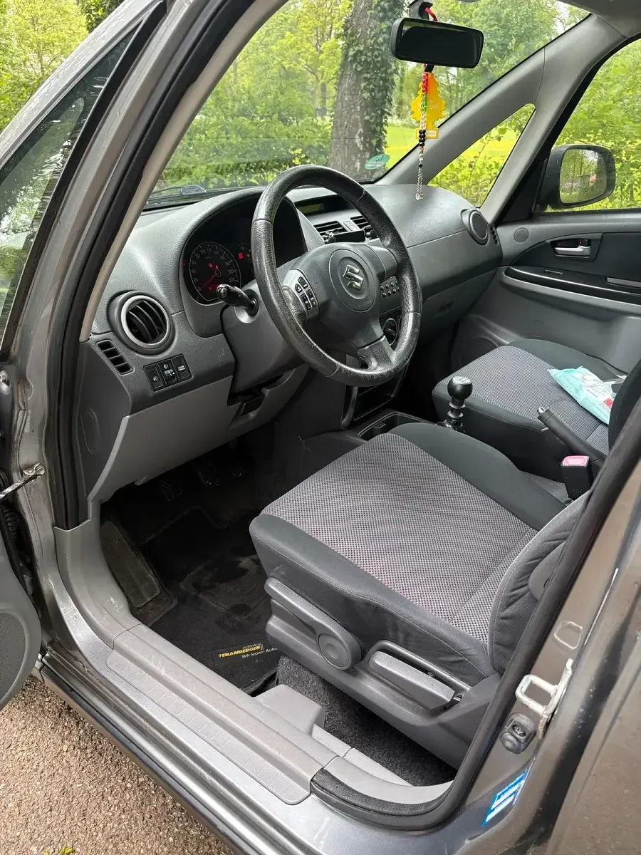 Gebraucht Suzuki SX4 130 PS (95 kW) 2006 Grau SUV