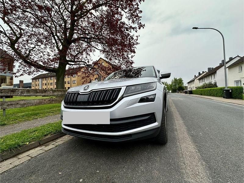 Silber Gebraucht 2020 Skoda Kodiaq SUV | 22.999 € (Fairer Preis) - Bild 1/4