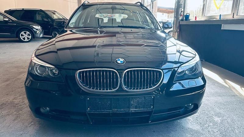 Gebraucht BMW 525 177 PS (130 kW) 2004 Schwarz Kombi