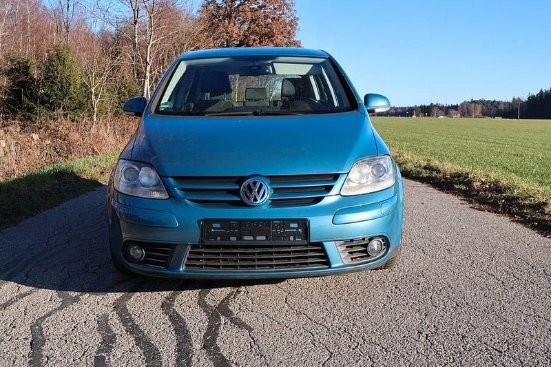 Blau Gebraucht 2005 VW Golf Plus Cross Comfortline Van / Kleinbus | 1.190 € (Superpreis) - Bild 1/4