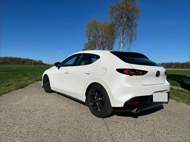 Gebraucht Mazda 3 122 PS (89 kW) 2020 Weiß Limousine