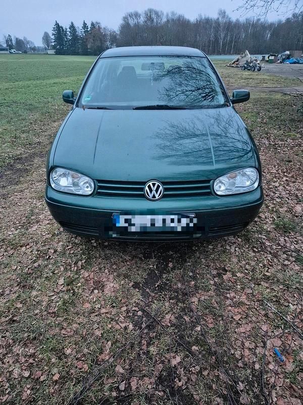 Andere farben Gebraucht 1998 VW Golf Limousine | 600 € (Superpreis) - Bild 1/4