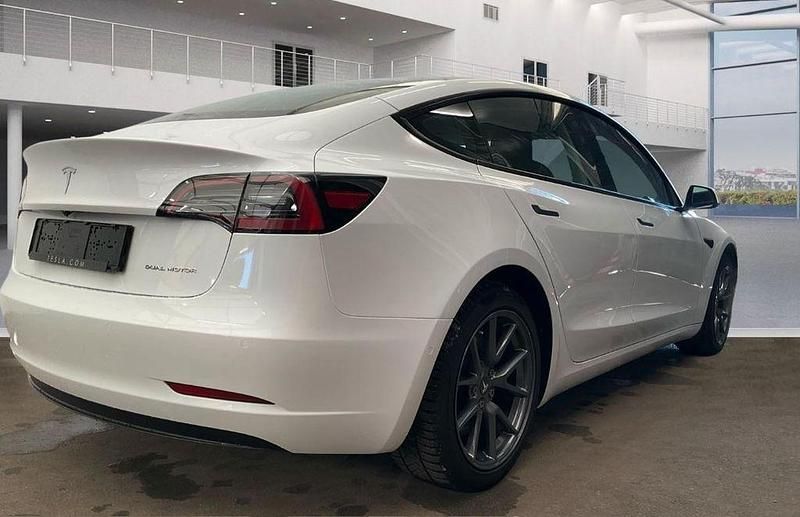 Gebraucht Tesla Model 3 366 kW (498 PS) 2022 Weiß metallic Limousine