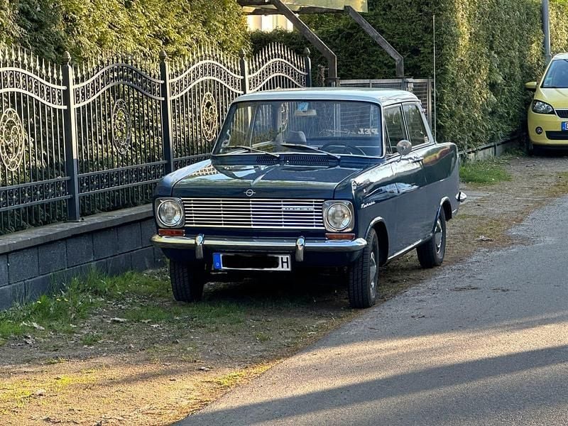 Blau Gebraucht 1965 Opel Kadett Limousine | 5.999 € - Bild 1/4