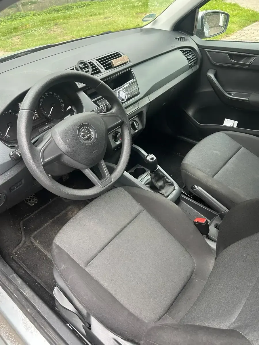 Gebraucht Skoda Fabia 90 PS (66 kW) 2015 Grau Kombi