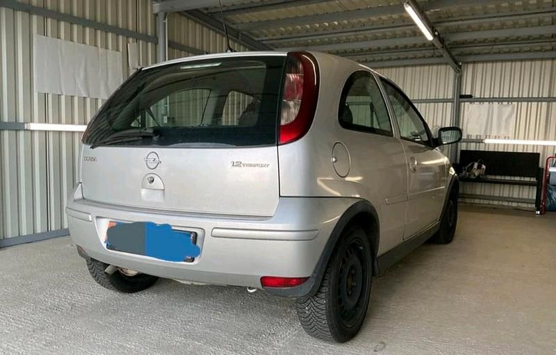 Gebraucht Opel Corsa Edition 80 PS (58 kW) 2006 Silber Limousine