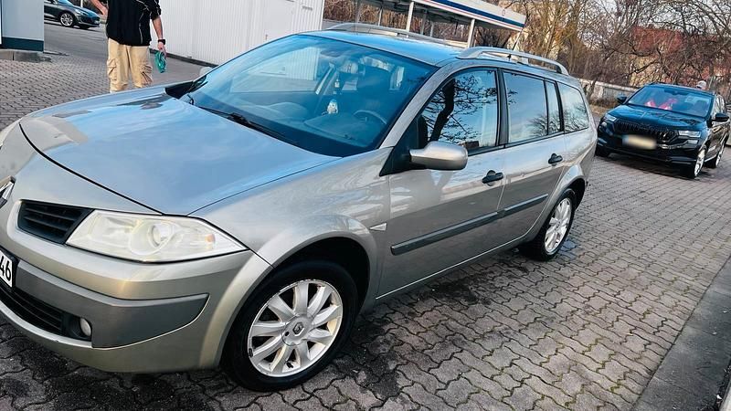 Gebraucht Renault Mégane GrandTour 131 PS (96 kW) 2007 Grau Kombi