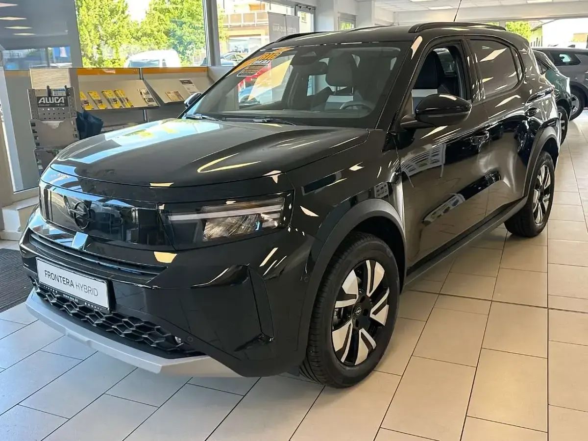 Neu Opel Frontera 145 PS (106 kW) 2026 Karbon schwarz SUV