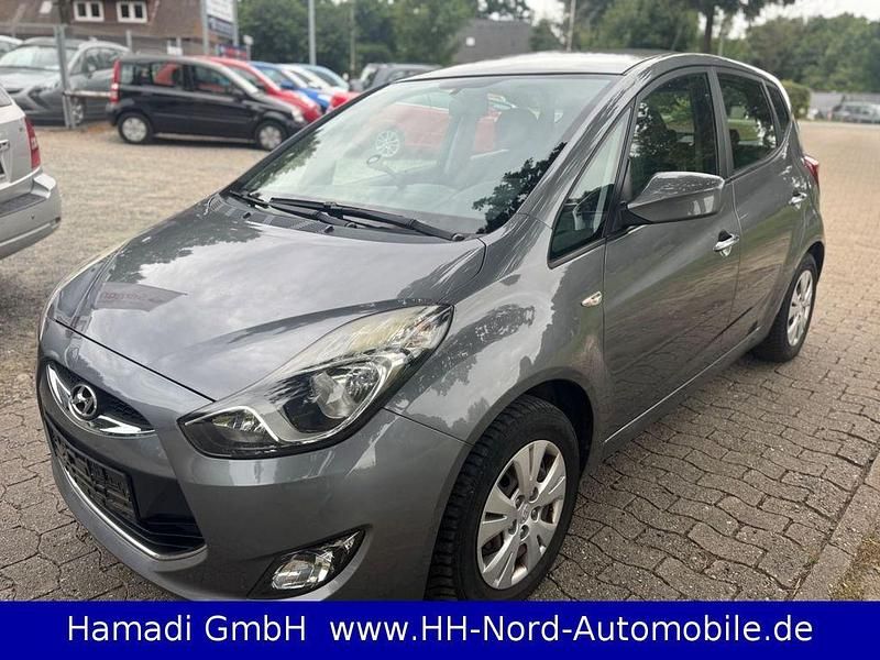 Gebraucht Hyundai ix20 90 PS (66 kW) 2012 Grau Kleinwagen