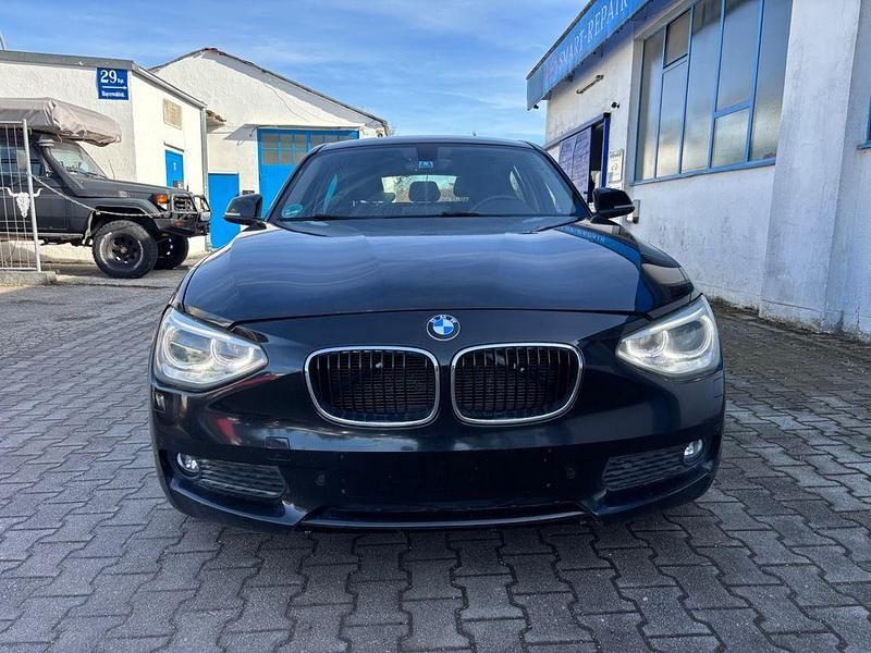 Gebraucht BMW 118 143 PS (105 kW) 2012 Schwarz Kleinwagen