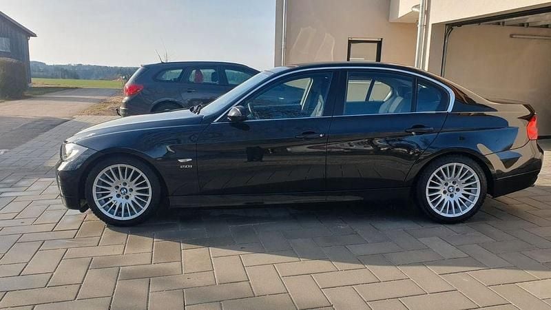 Gebraucht BMW 320 150 PS (110 kW) 2005 Schwarz Limousine