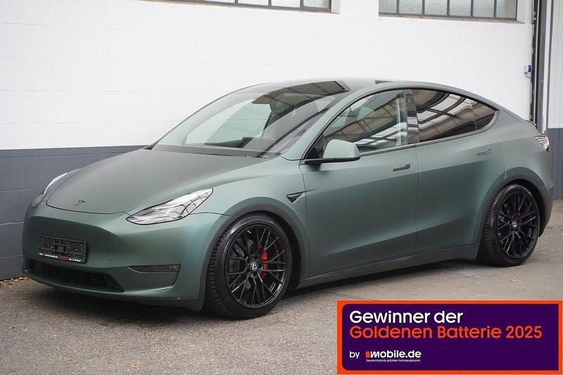 Weiß Gebraucht 2023 Tesla Model Y Long Range AWD SUV | 37.950 € (Fairer Preis) - Bild 1/4
