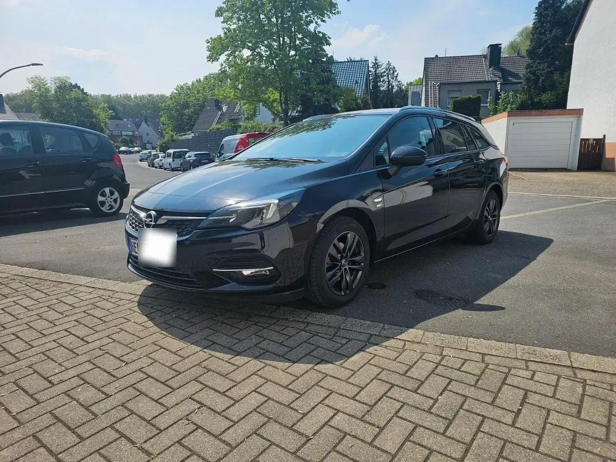 Używany Opel Astra 122 KM (89 kW) 2020 Czarny Kombi
